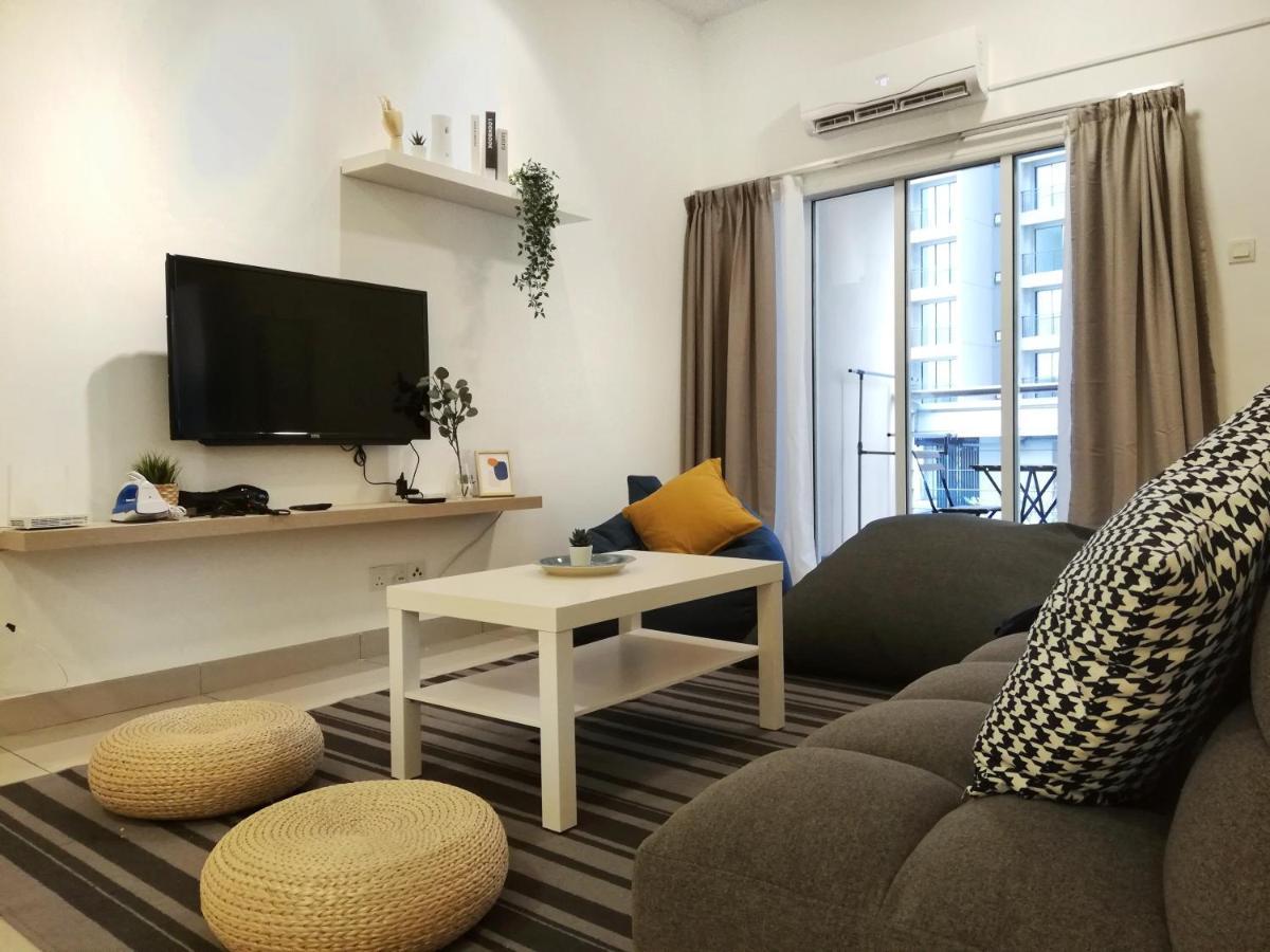 Subang City Residence, 8-9 Pax With Balcony, Walking Distance To Summit, 5Min To Sunway スバン・ジャヤ エクステリア 写真